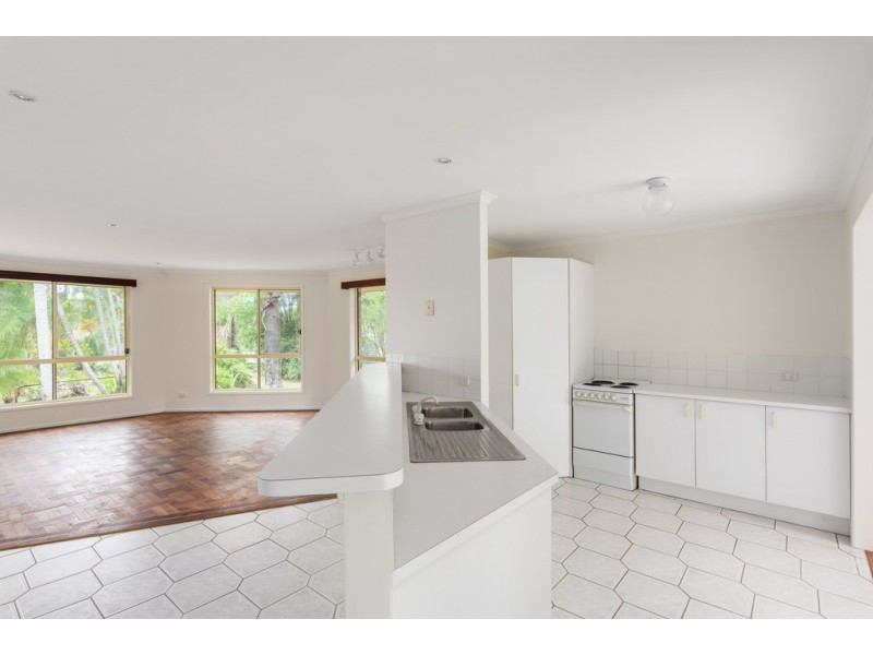 4 PINTA COURT, Cooloola Cove QLD 4580