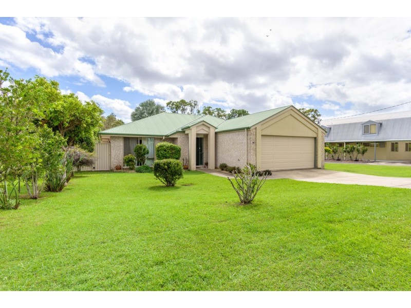 37 GOLDEN HIND AVENUE, Cooloola Cove QLD 4580