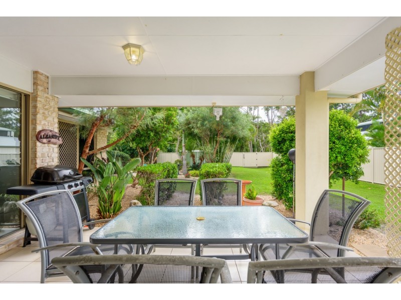 37 GOLDEN HIND AVENUE, Cooloola Cove QLD 4580