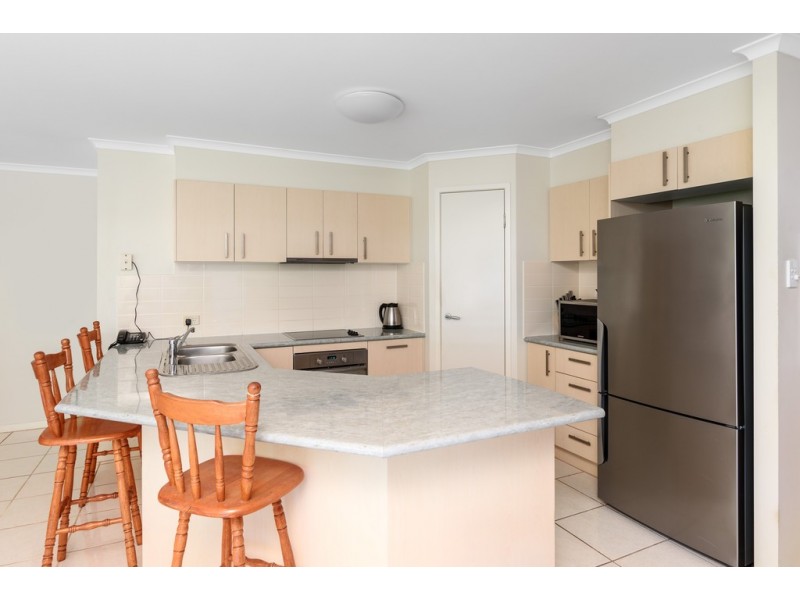 37 GOLDEN HIND AVENUE, Cooloola Cove QLD 4580