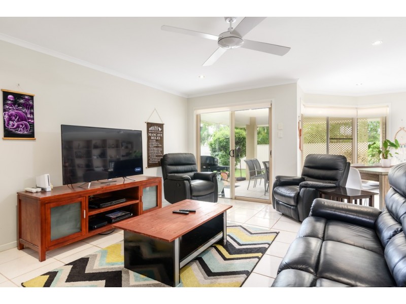 37 GOLDEN HIND AVENUE, Cooloola Cove QLD 4580