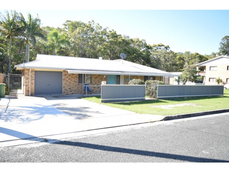 122 Emperor Street, Tin Can Bay QLD 4580
