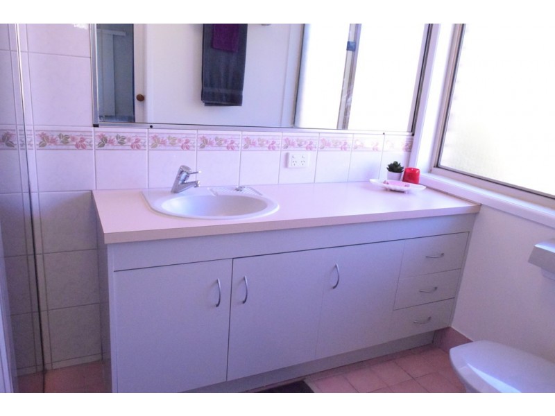 122 Emperor Street, Tin Can Bay QLD 4580