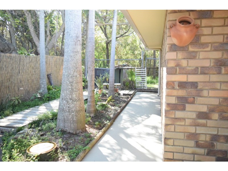 122 Emperor Street, Tin Can Bay QLD 4580