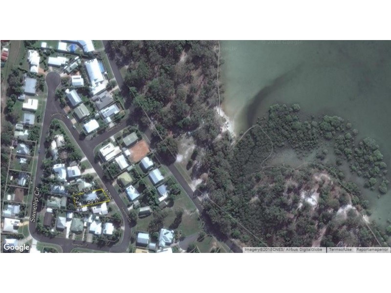 10 Sweetlip Circle, Tin Can Bay QLD 4580