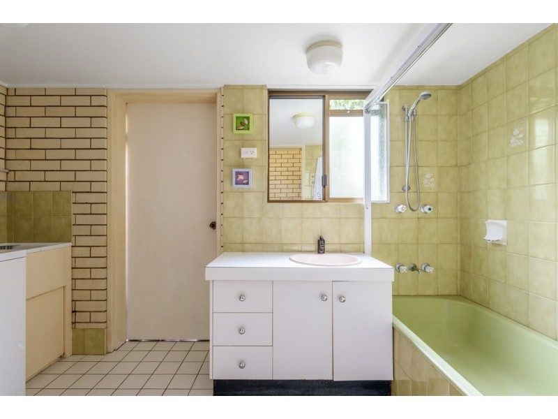 2/84 TOOLARA ROAD, Tin Can Bay QLD 4580