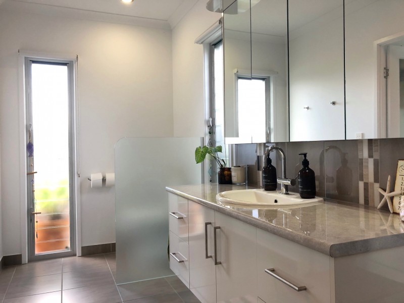 18 LOMANDRA AVENUE, Cooloola Cove QLD 4580