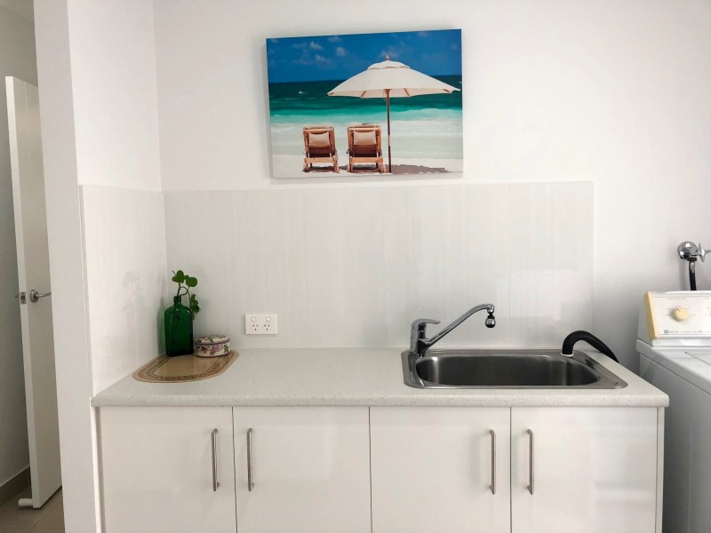 18 LOMANDRA AVENUE, Cooloola Cove QLD 4580