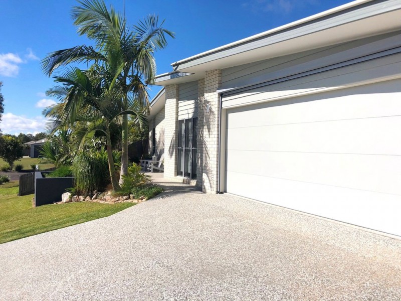 18 LOMANDRA AVENUE, Cooloola Cove QLD 4580