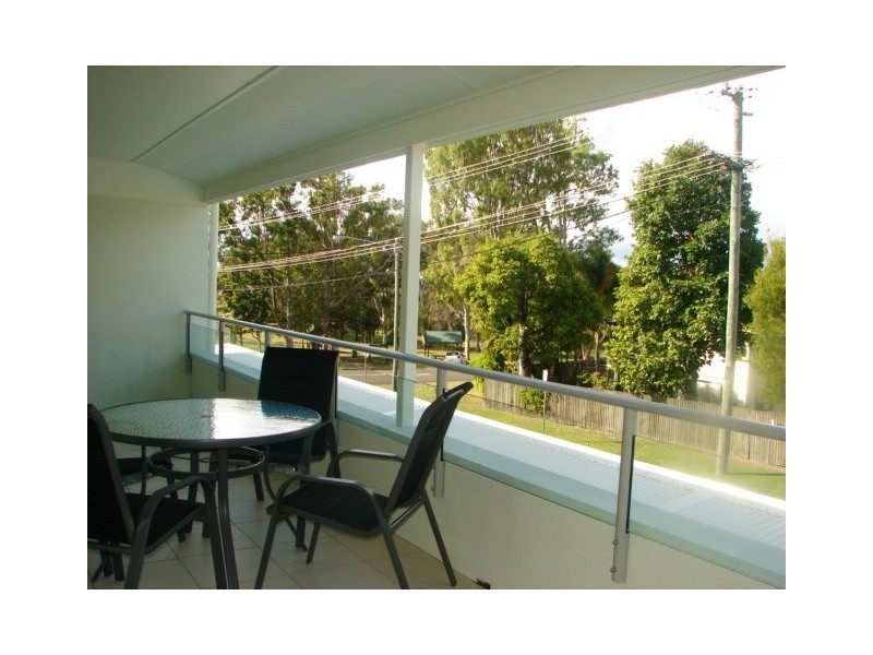 Unit 2, 6 Gympie Rd, Tin Can Bay QLD 4580