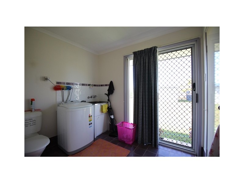 6 Golden Hind Avenue, Cooloola Cove QLD 4580