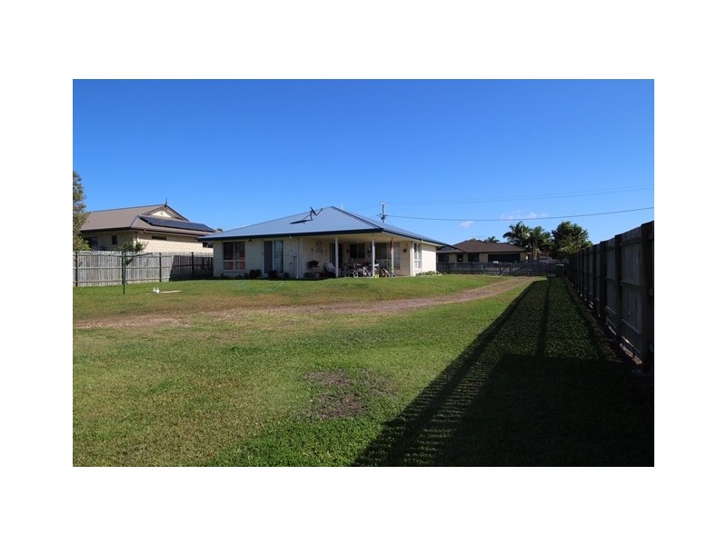 6 Golden Hind Avenue, Cooloola Cove QLD 4580