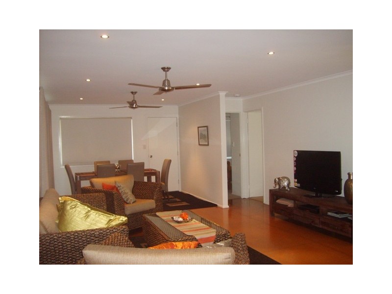 20 Squire Street, Tin Can Bay QLD 4580