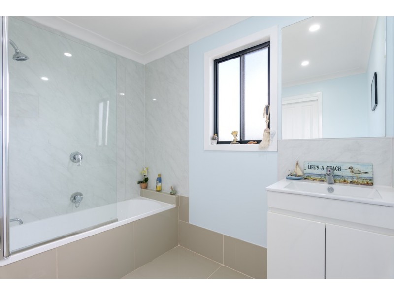 9 Bonito Court, Tin Can Bay QLD 4580