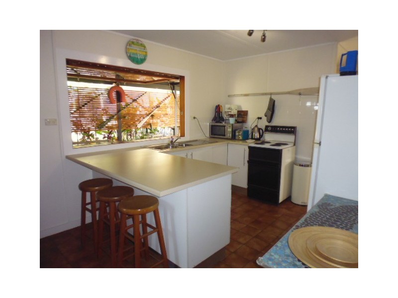 16 Mackeral Street, Tin Can Bay QLD 4580