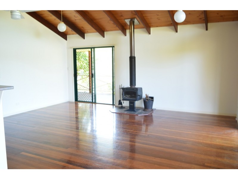 7 Challenger Court, Cooloola Cove QLD 4580