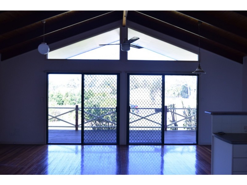 7 Challenger Court, Cooloola Cove QLD 4580