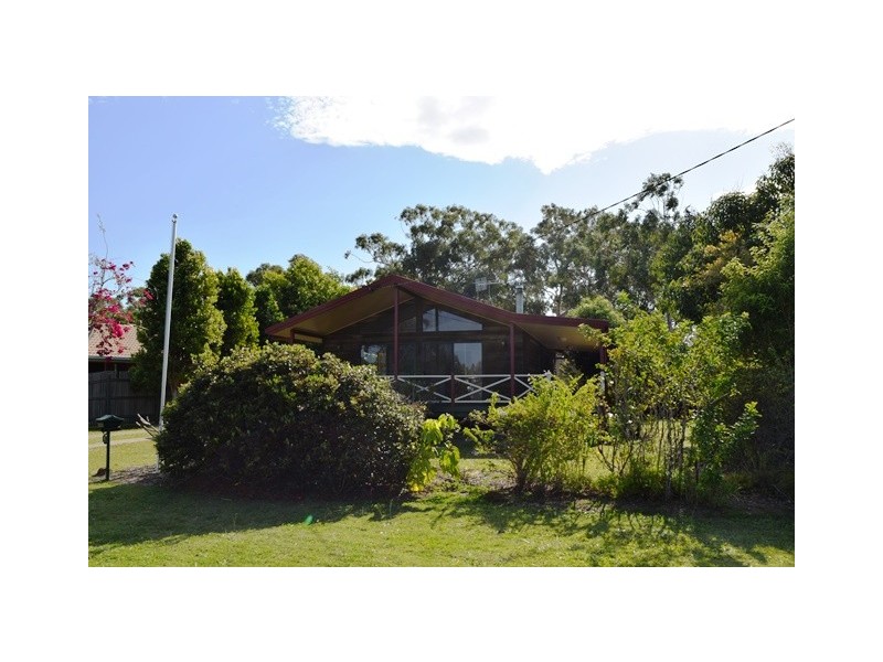 7 Challenger Court, Cooloola Cove QLD 4580