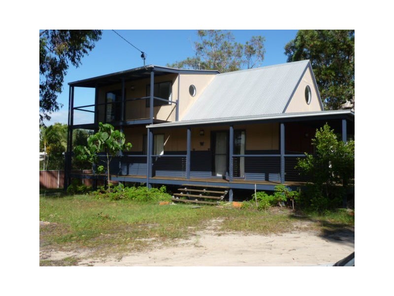 4 Ironside Court, Cooloola Cove QLD 4580