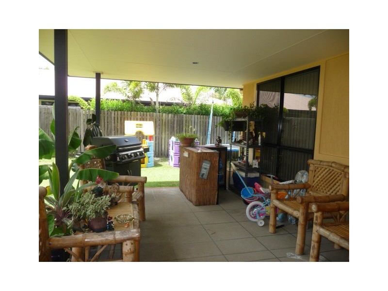 37 Acacia Court, Tin Can Bay QLD 4580