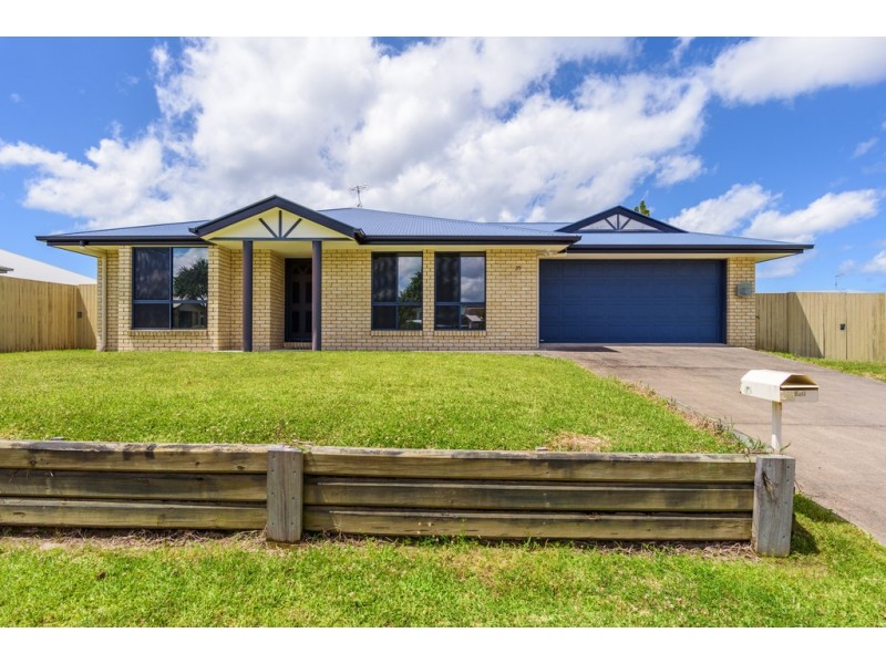 35 Tarwhine Street, Tin Can Bay QLD 4580