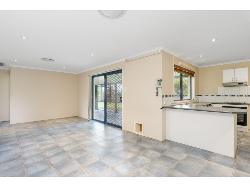 35 Tarwhine Street, Tin Can Bay QLD 4580