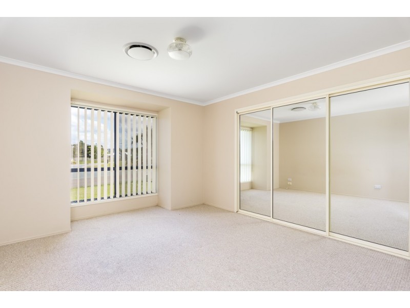 35 Tarwhine Street, Tin Can Bay QLD 4580
