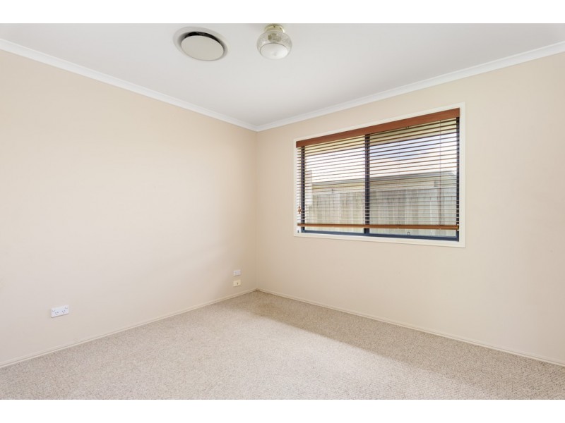 35 Tarwhine Street, Tin Can Bay QLD 4580