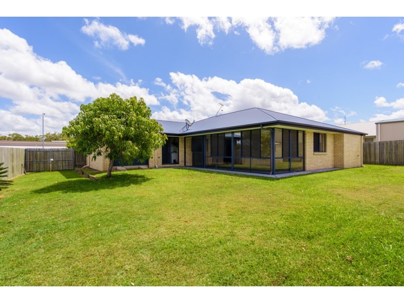 35 Tarwhine Street, Tin Can Bay QLD 4580