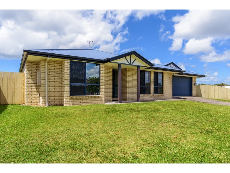 35 Tarwhine Street, Tin Can Bay QLD 4580