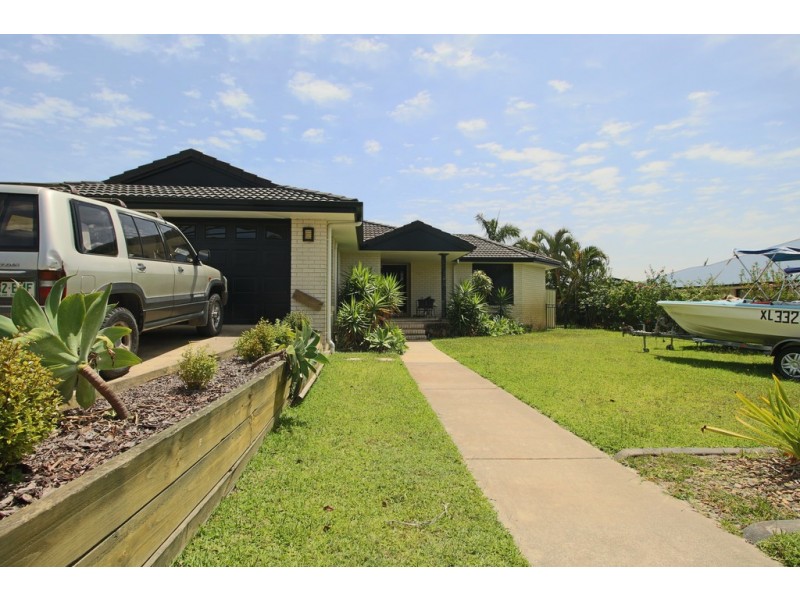 25 TARWHINE STREET, Tin Can Bay QLD 4580