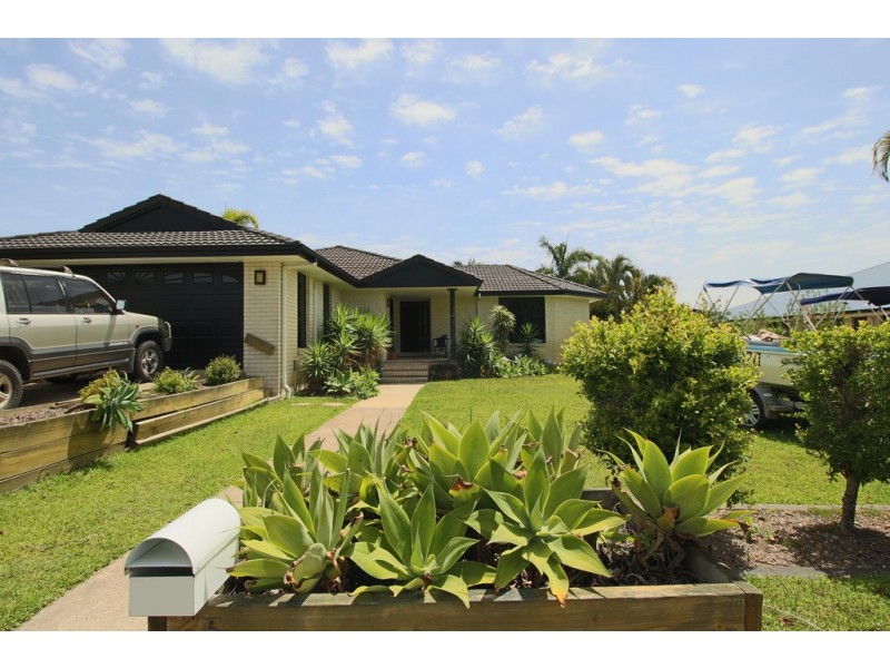 25 TARWHINE STREET, Tin Can Bay QLD 4580