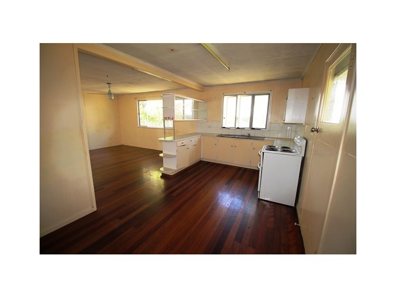 4 Bream Street, Tin Can Bay QLD 4580