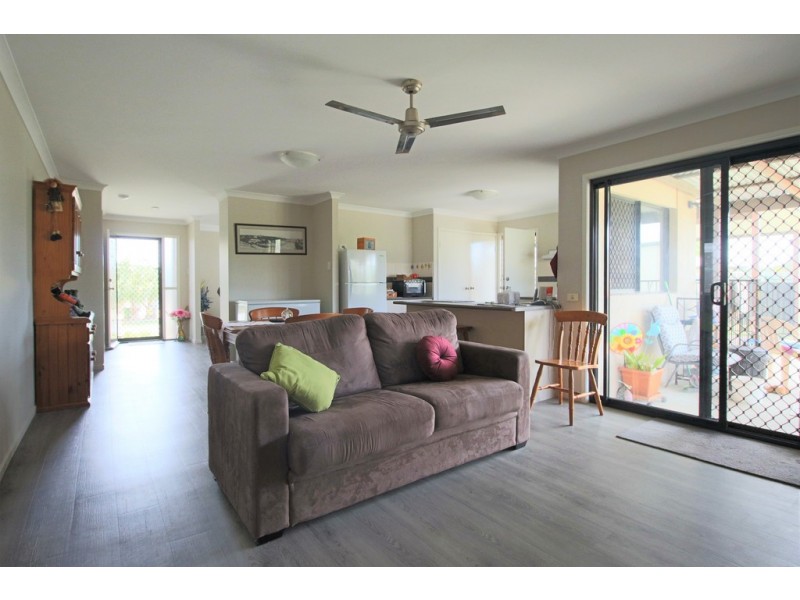 36 Creekside Esplanade, Cooloola Cove QLD 4580