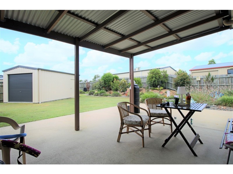 36 Creekside Esplanade, Cooloola Cove QLD 4580