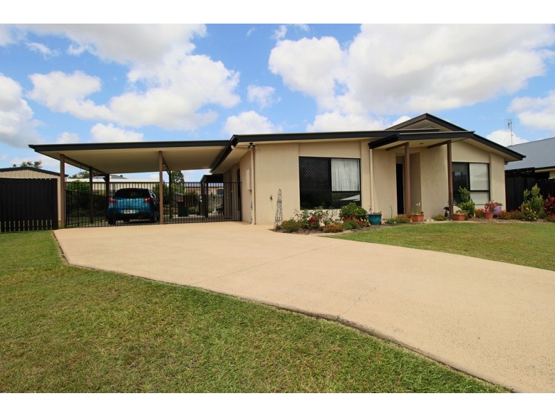 36 Creekside Esplanade, Cooloola Cove QLD 4580