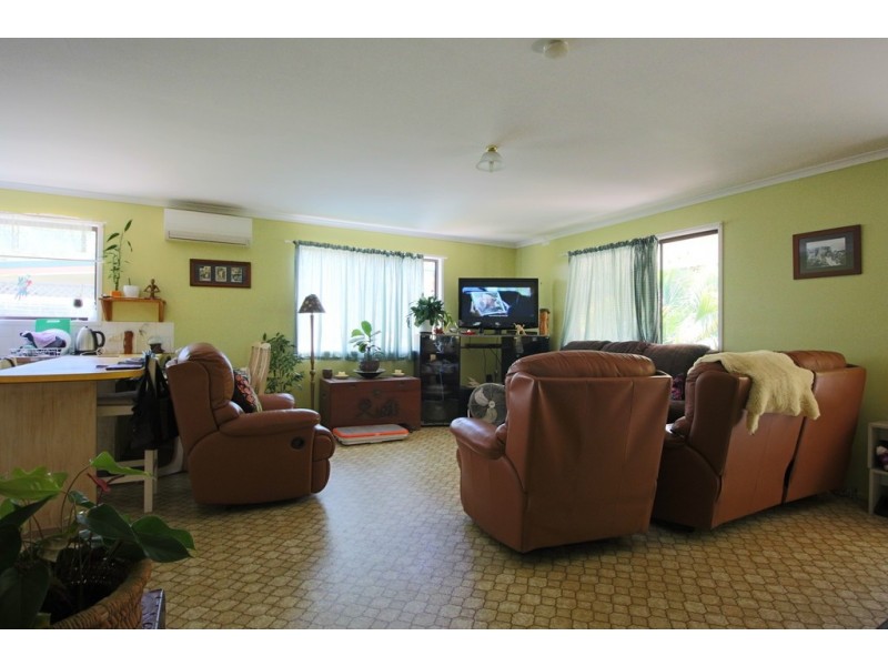 33 Sweetlip Circle, Tin Can Bay QLD 4580