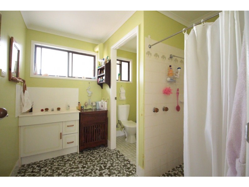 33 Sweetlip Circle, Tin Can Bay QLD 4580