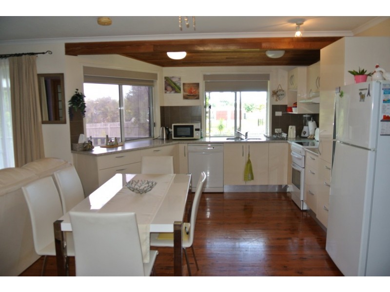 1 Vanguard Court, Cooloola Cove QLD 4580