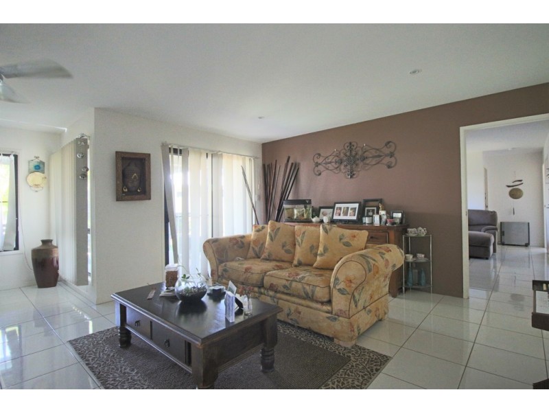 2 CREEKSIDE ESPLANADE, Cooloola Cove QLD 4580