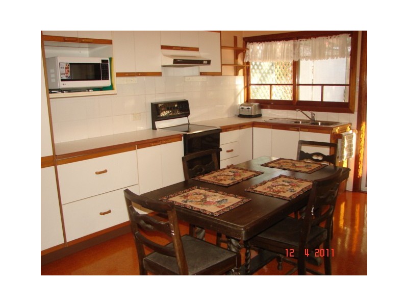 7 Oyster Parade, Tin Can Bay QLD 4580