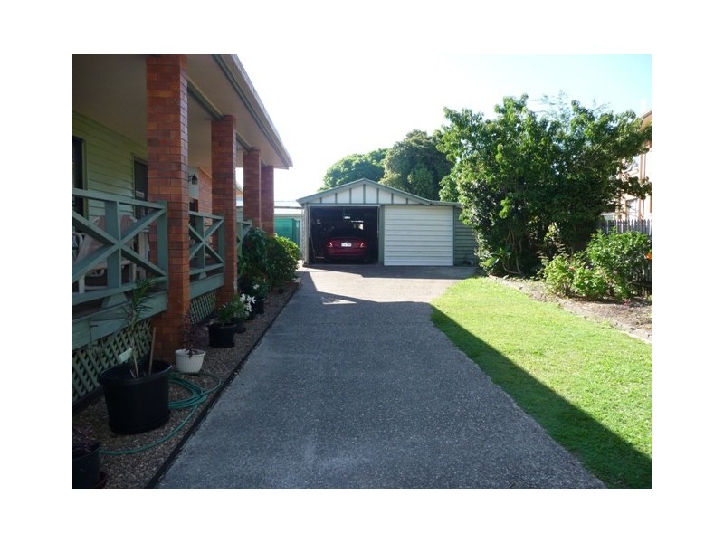 16 Gympie Road, Tin Can Bay QLD 4580