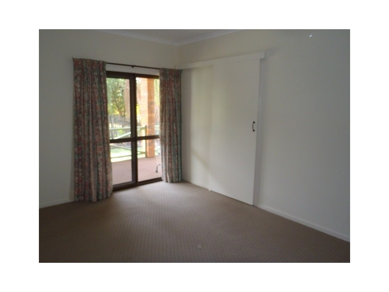 16 Gympie Road, Tin Can Bay QLD 4580