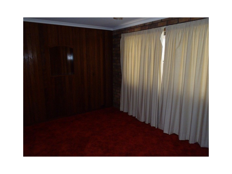 16 Gympie Road, Tin Can Bay QLD 4580