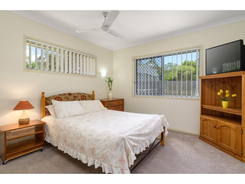 94 Endeavour Dr, Cooloola Cove QLD 4580