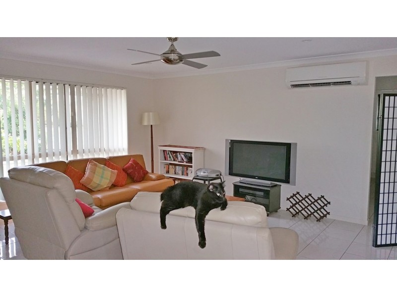 34 Tuna Way, Tin Can Bay QLD 4580