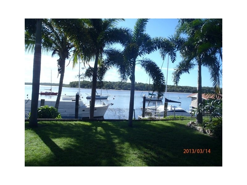 16 Esplanade, Tin Can Bay QLD 4580