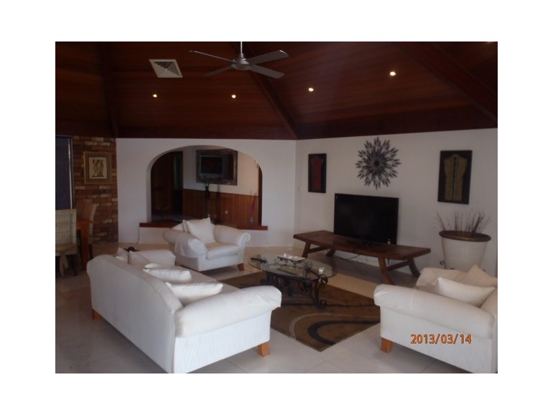 16 Esplanade, Tin Can Bay QLD 4580