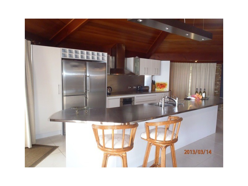 16 Esplanade, Tin Can Bay QLD 4580