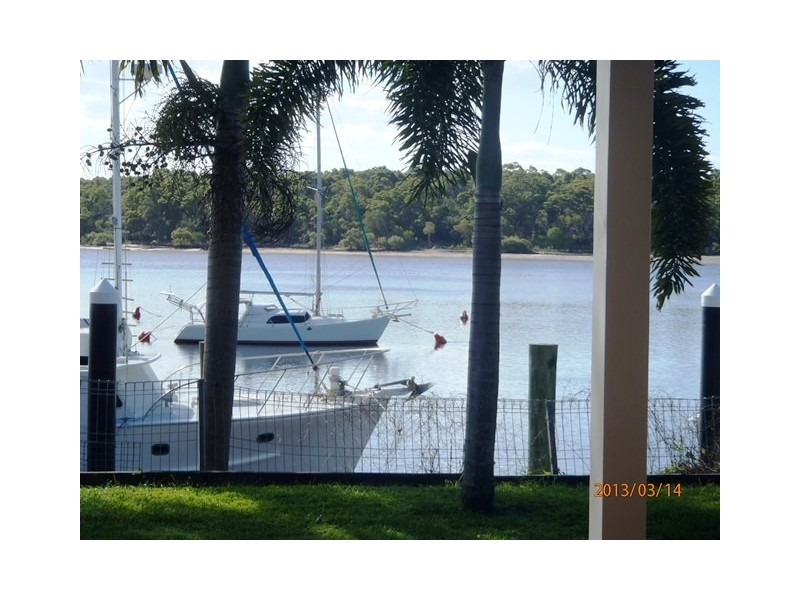16 Esplanade, Tin Can Bay QLD 4580